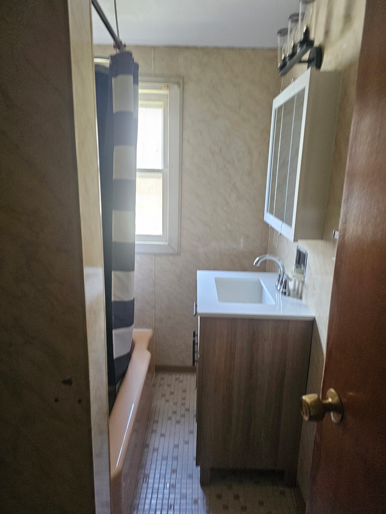 Building Photo - 26 Cooper Ave