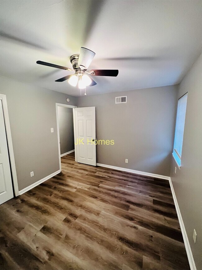 Building Photo - Newly Renovated Home For Rent!