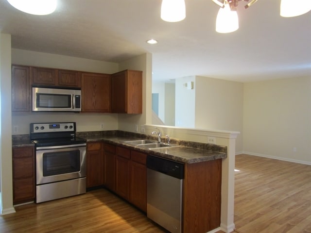 Building Photo - 5964 Keensburg Dr