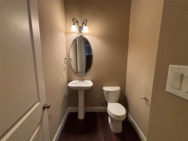 Building Photo - 5748 Robbie Rd