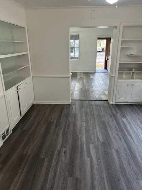 Building Photo - 3664 E 52nd St