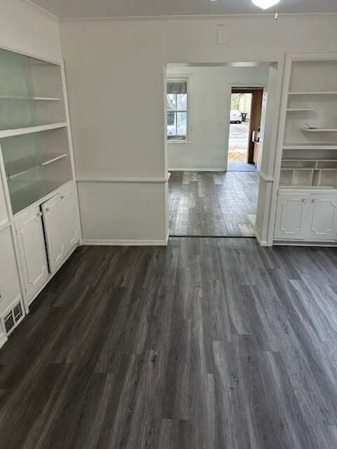 Building Photo - 3664 E 52nd St