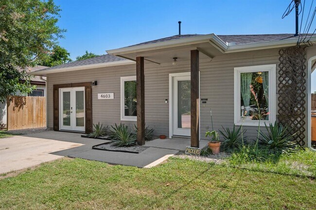 Building Photo - 4603 Ribbecke Ave
