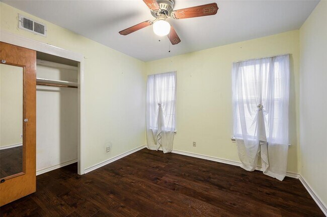 Building Photo - 2726 Crest Ridge Dr