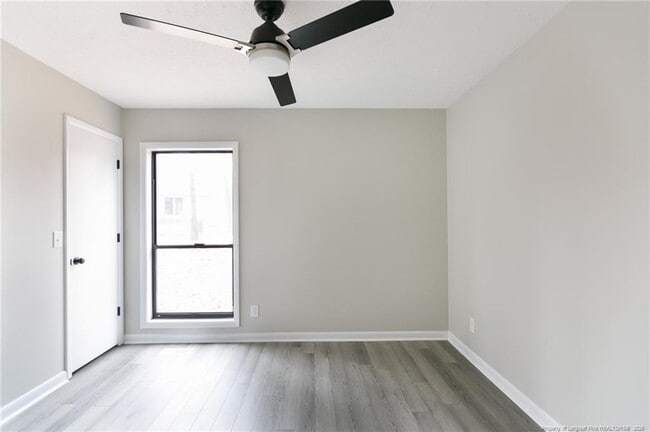 Building Photo - 7128 Old Castle Dr