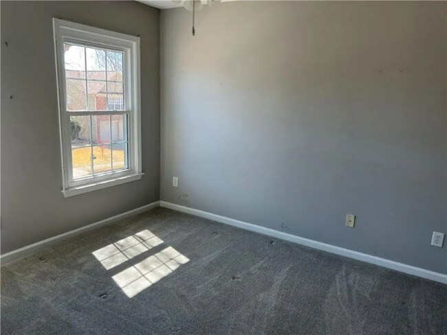 Building Photo - 4030 Ridgefair Dr