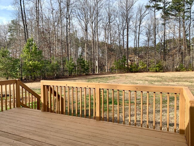 Building Photo - Renovated 3 Bedroom Home In Raleigh, Apply...