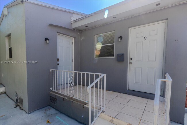 Building Photo - 1840 Fillmore St