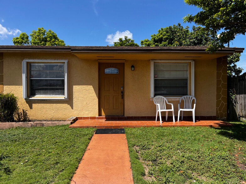 Primary Photo - 15551 SW 307th St
