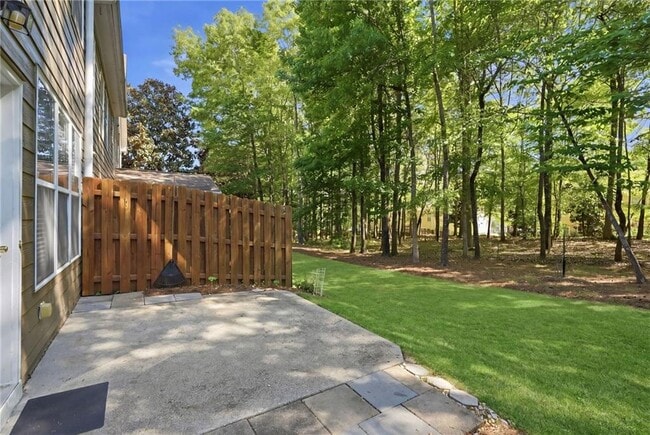 Building Photo - 368 Grayson Way