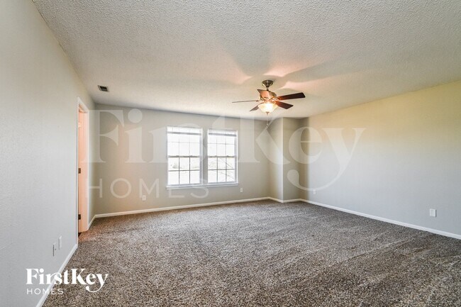 Building Photo - 19528 Windwood Pkwy