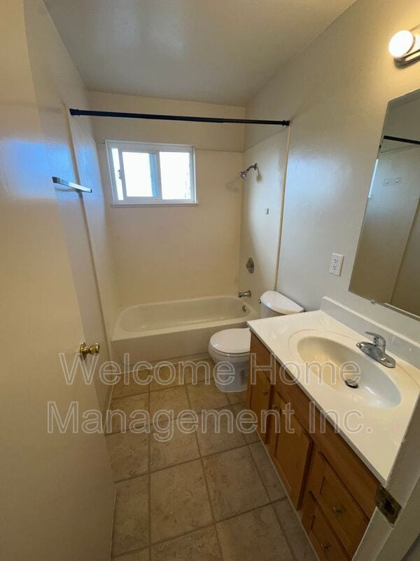 Building Photo - 15111 Washington Ave