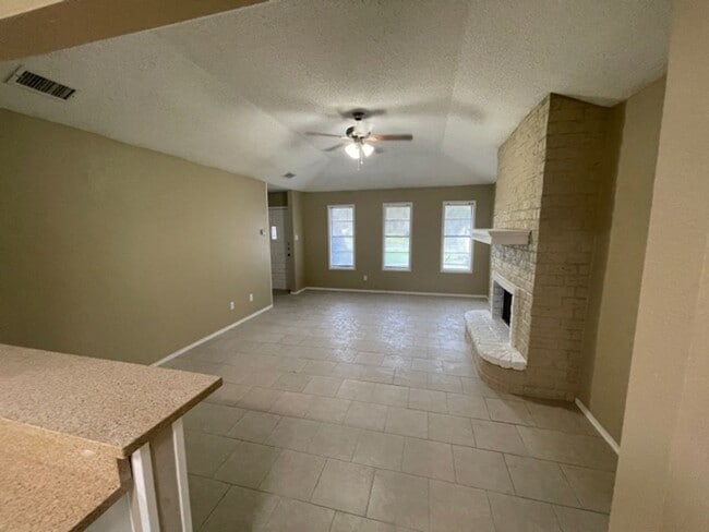 Building Photo - 5322 Inverness Dr