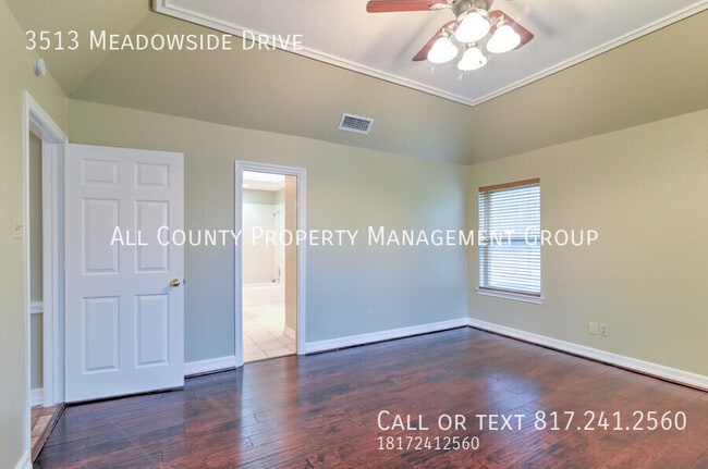 Building Photo - 3513 Meadowside Dr