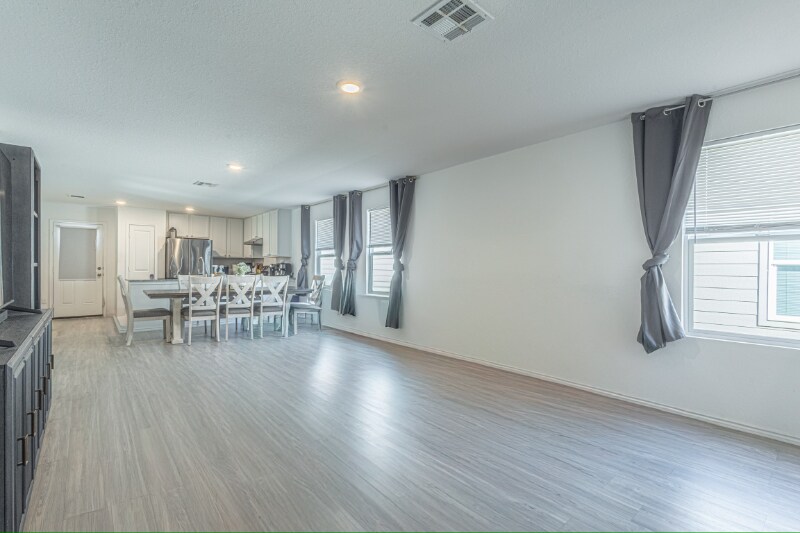 Building Photo - 13915 Bull Cv