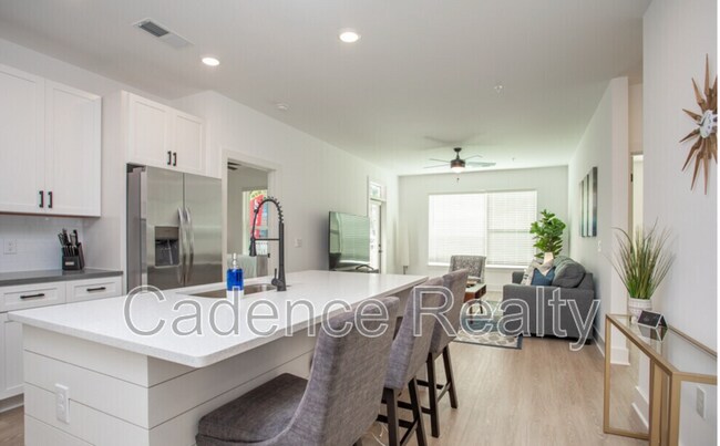 Building Photo - 610 S Kerr Ave