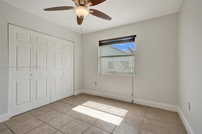 Building Photo - 4600 SW 67th Ave
