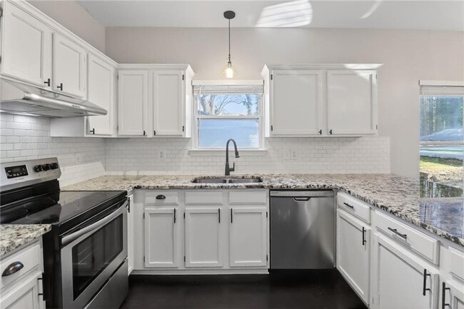 Building Photo - 991 Ada Ave NW