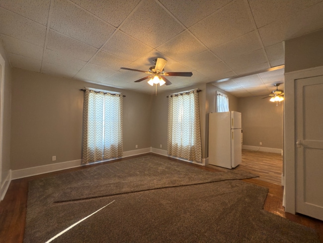 Building Photo - 339 W North St