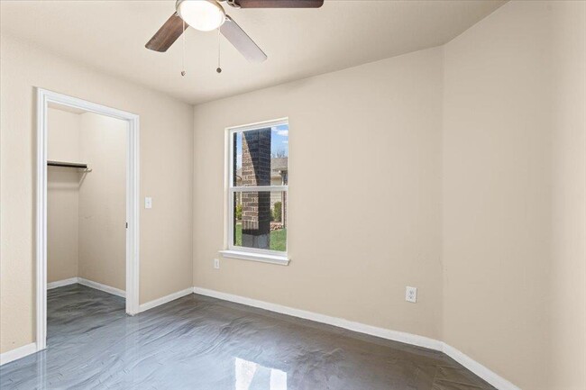 Building Photo - 12220 Walter Vaughn Dr