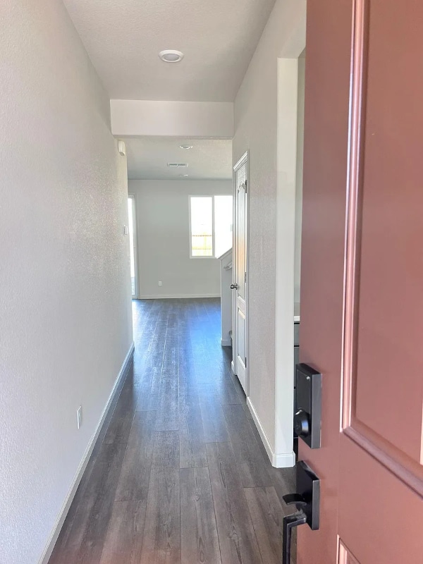 Building Photo - 3129 Ballena St