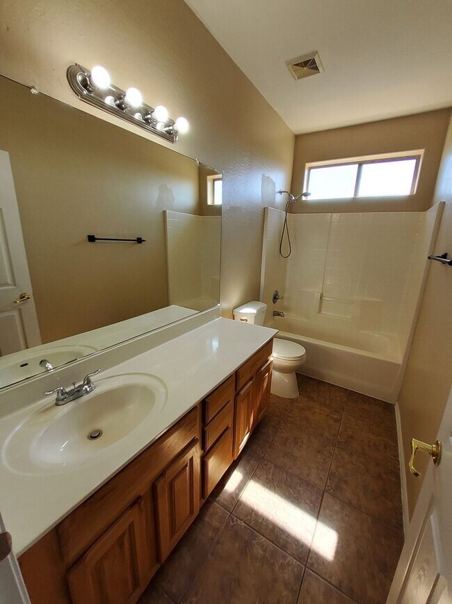 Building Photo - 43172 W Rio Bravo Dr