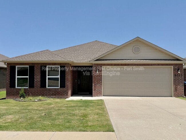 Building Photo - 8015 Dogwood Dr