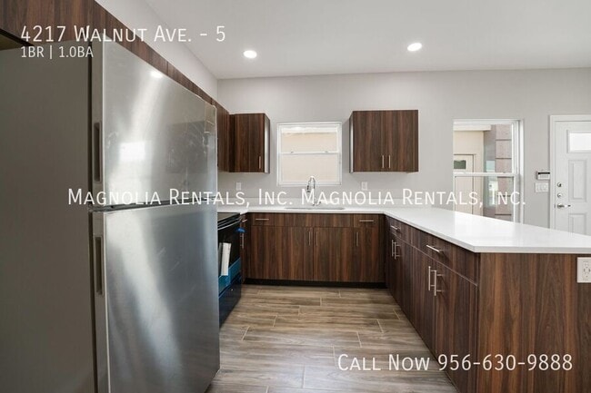 Building Photo - 4217 Walnut Ave