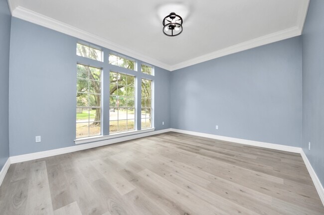 Building Photo - 16203 Broken Timber Cir
