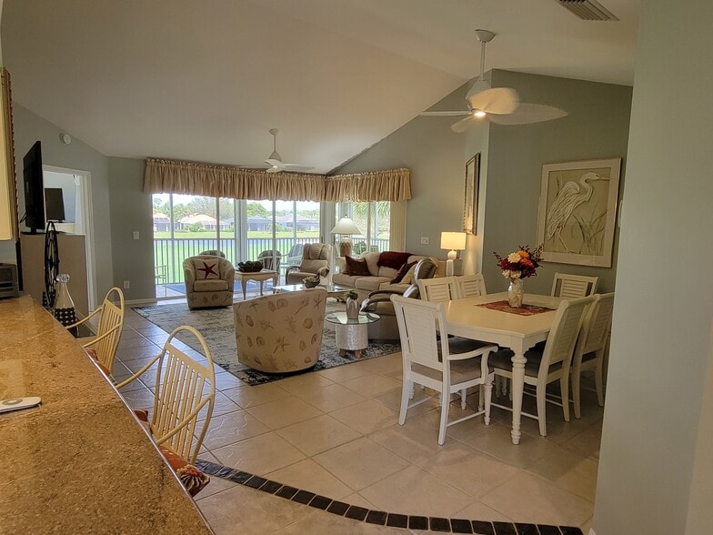 Living/Dining - 8371 Grand Palm Dr