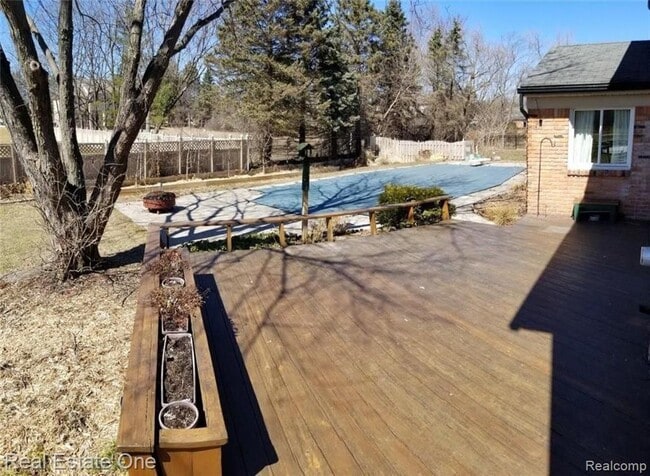 Building Photo - 5837 Folkstone Dr