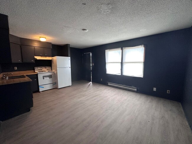 Building Photo - 504-3 Woodbury-