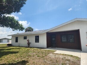 Building Photo - 1703 Marina Terrace