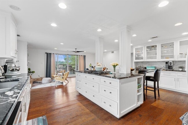 Building Photo - 3607 Laurel Ledge Ln