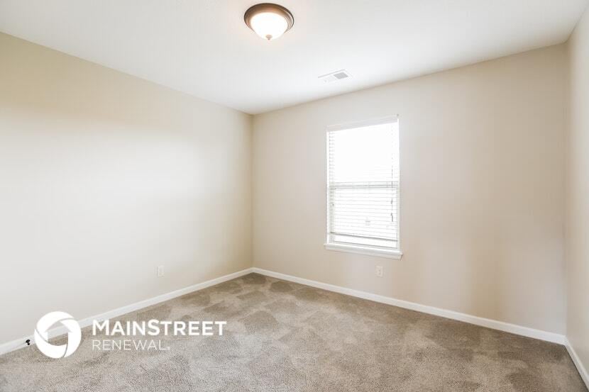 Building Photo - 531 S Poplar St