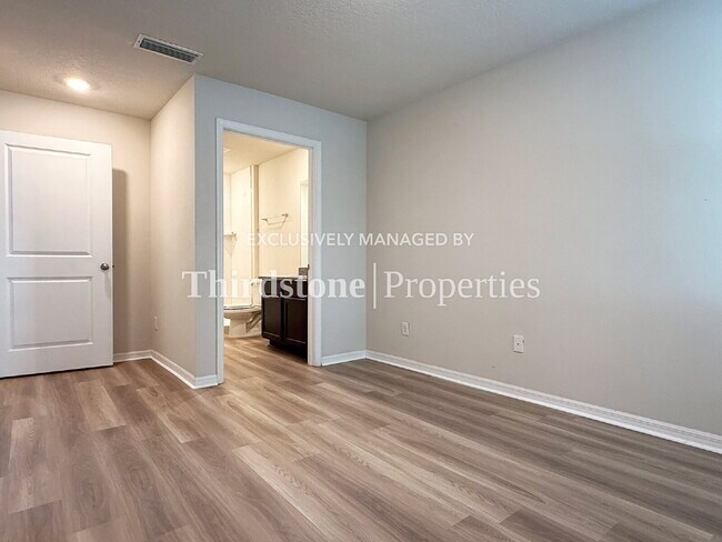Building Photo - 6522 Sweetbay Ln