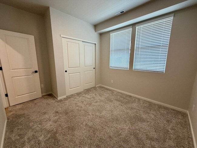 Building Photo - 1804 Iron Wheel Dr