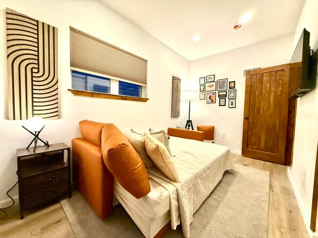 Bedroom 3 - 6634 Etzel Ave