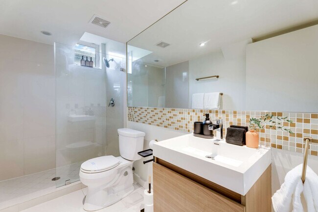 Building Photo - 1884 SW 17th St