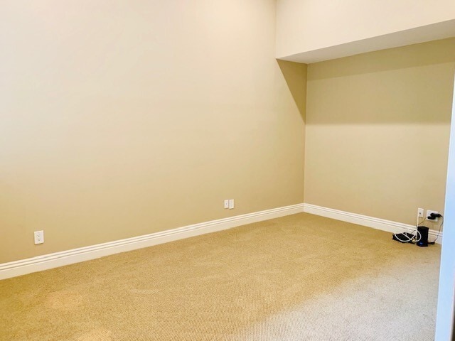Building Photo - INCREDIBLE 3BD/3BA TOWNHOME IN THE DEL CHA...