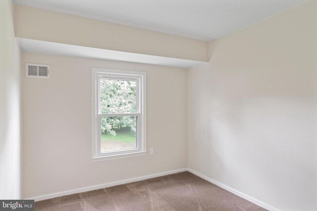 Building Photo - 17004 Cashell Rd