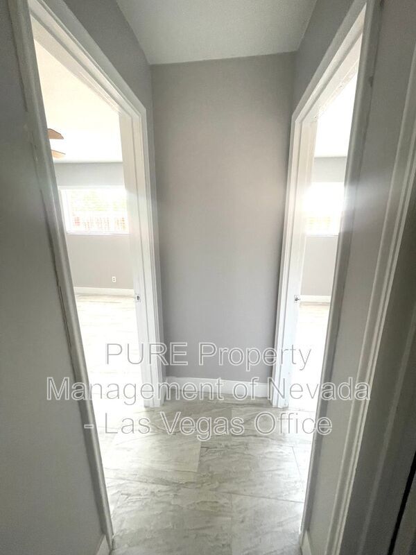 Building Photo - 5934 Via La Contera Dr