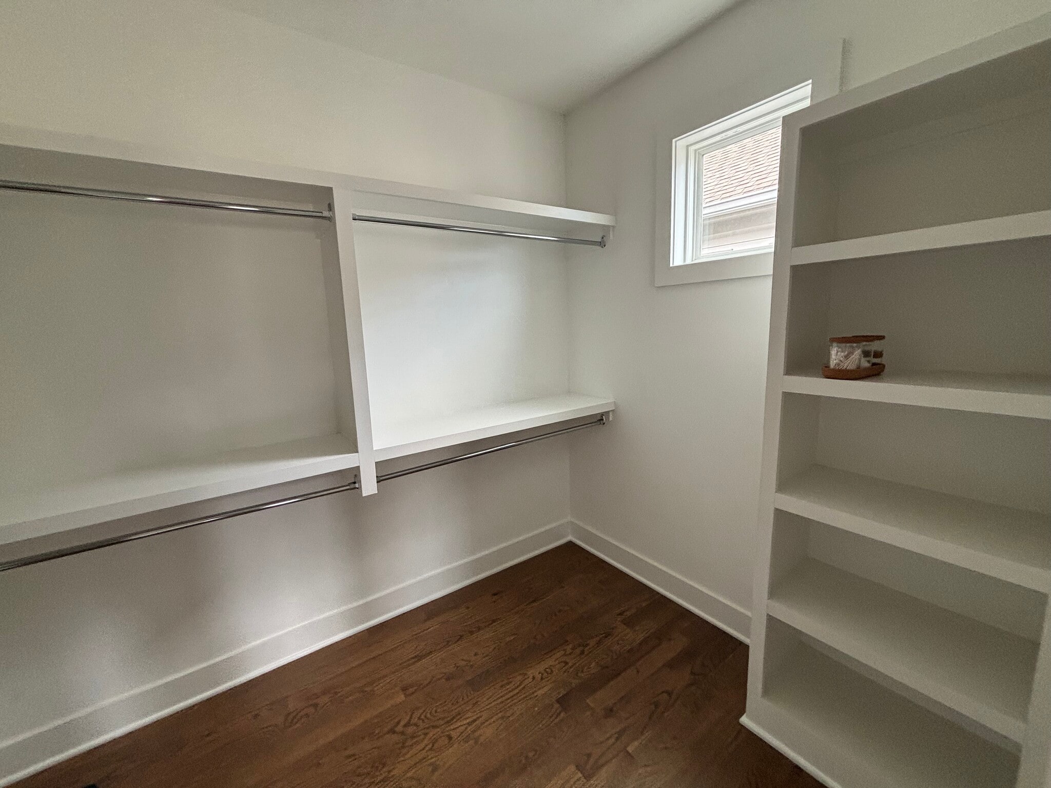 Building Photo - 908 Southside Pl