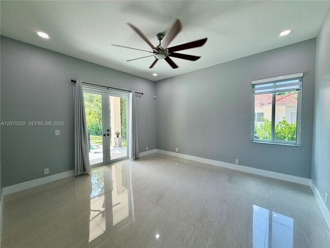 Building Photo - 5600 SW 199th Ave