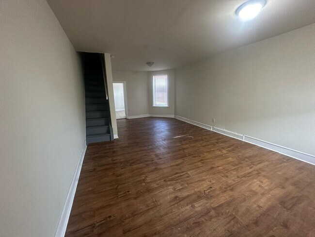 Primary Photo - 3 BED 1.5 BATH HOME FOR RENT.