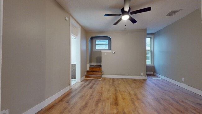 Building Photo - Galion City Schools, 3 Bedroom/2 Bath House!