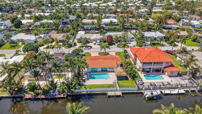 Building Photo - 1254 SW 4th Ct