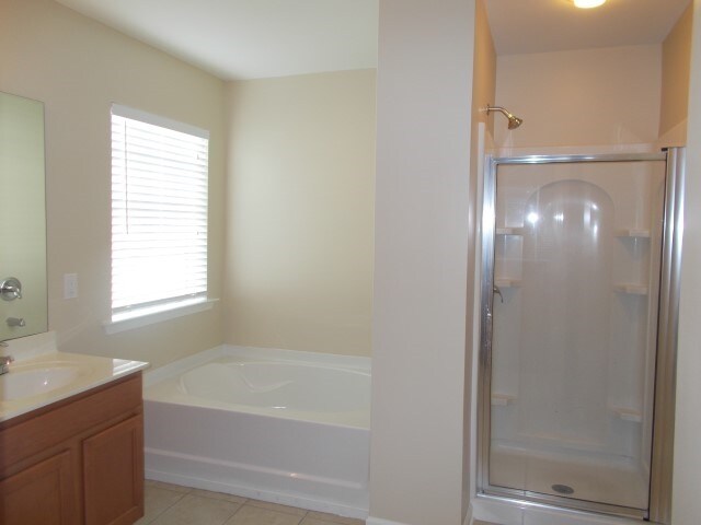 Building Photo - 1963 Trace Creek Dr