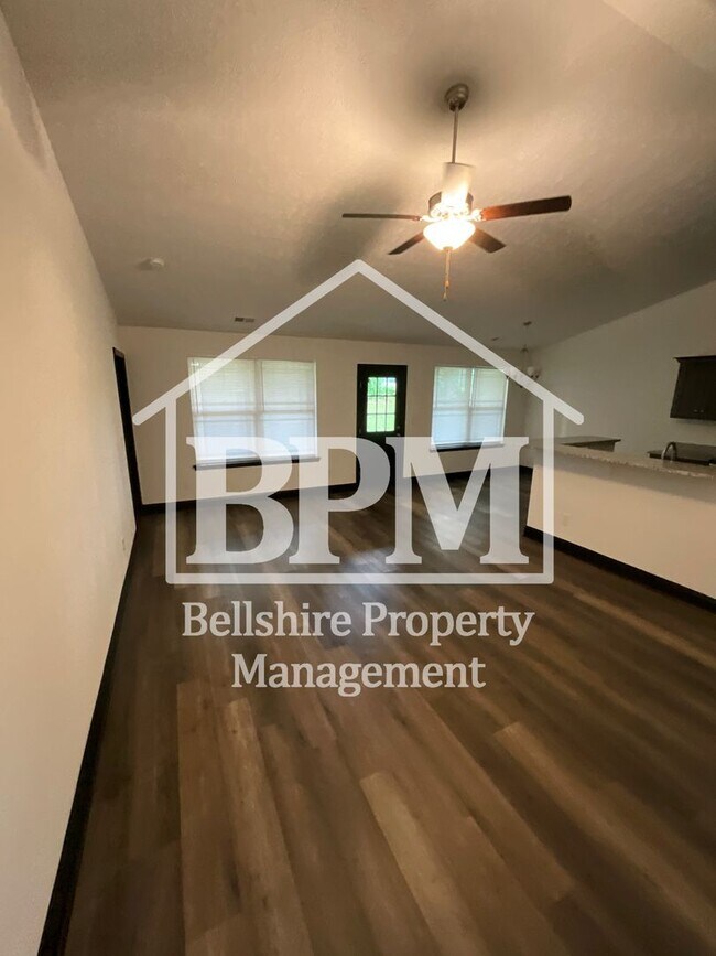 Building Photo - Charming 3 Bed, 2 Bath Home for Rent in Sp...