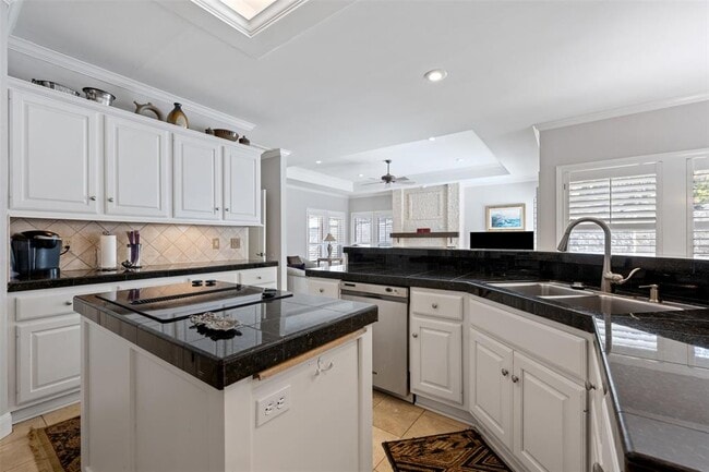 Building Photo - 110 Squires Dr